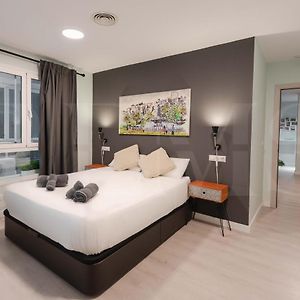 Larios Steps Apartment By Ele Apartments